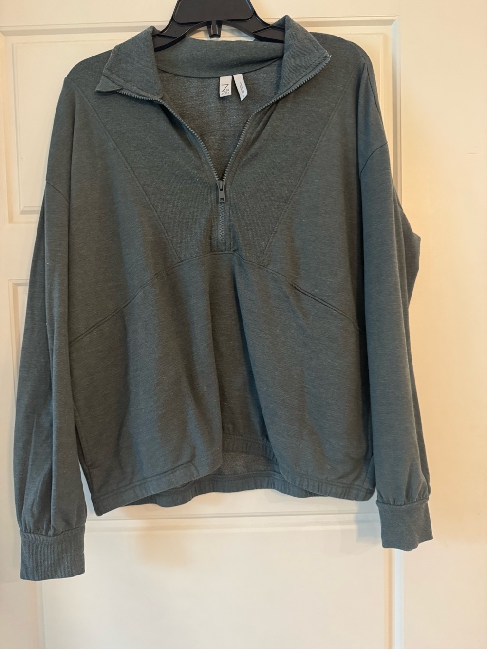 Zella pullover